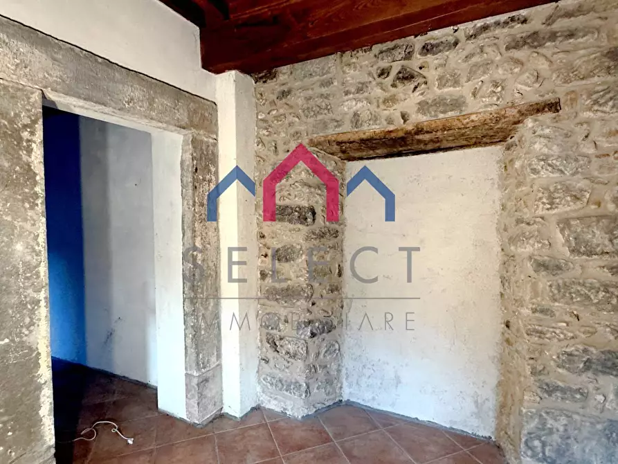 Immagine 16 di Appartamento in vendita  a Pescaglia