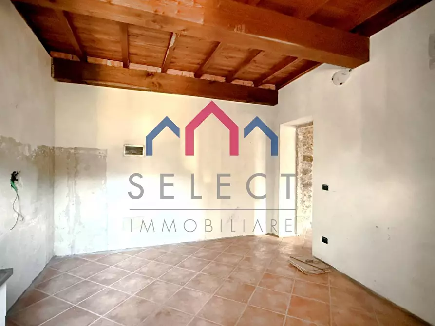 Immagine 18 di Appartamento in vendita  a Pescaglia