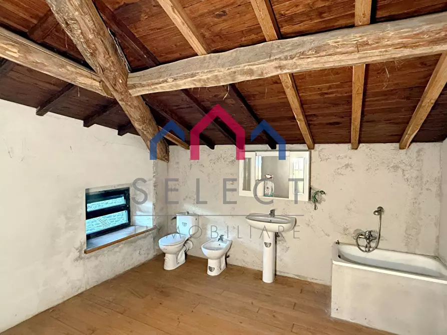 Immagine 34 di Appartamento in vendita  a Pescaglia