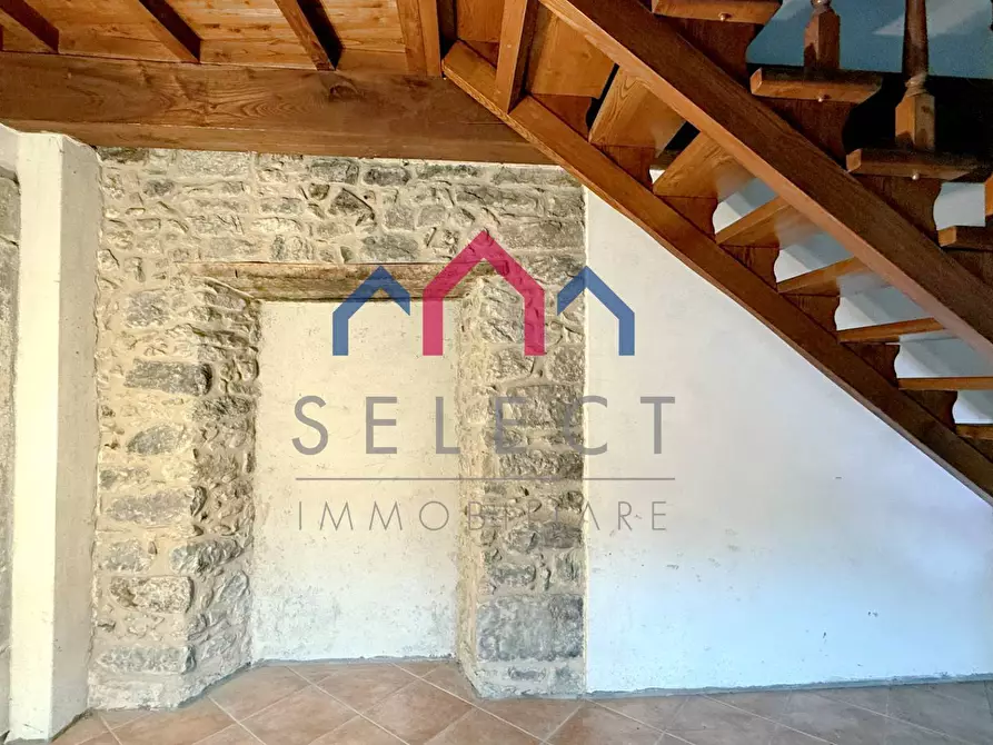 Immagine 17 di Appartamento in vendita  a Pescaglia