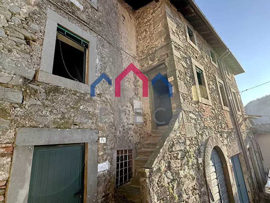 Immagine 4 di Appartamento in vendita  a Pescaglia