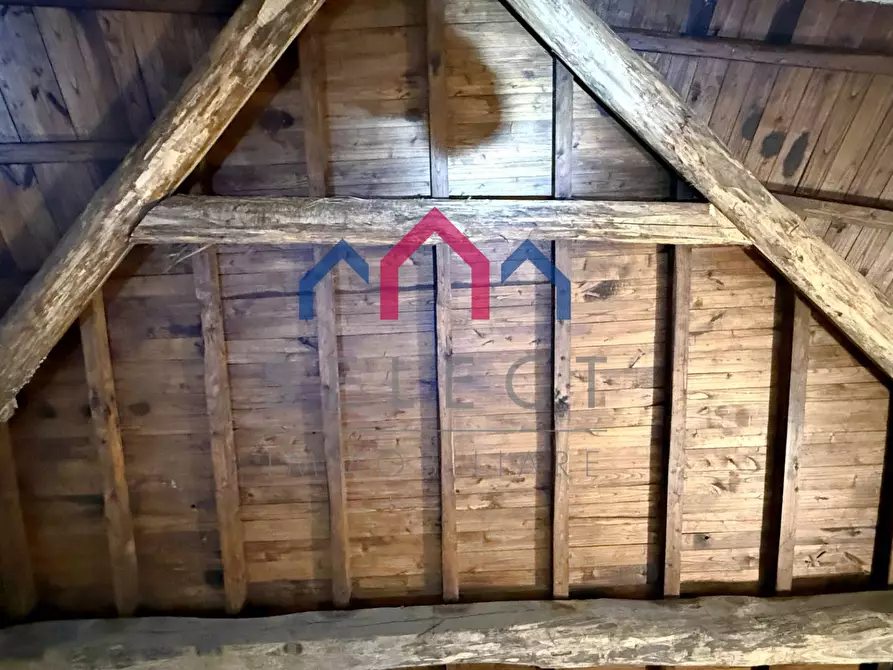 Immagine 35 di Appartamento in vendita  a Pescaglia