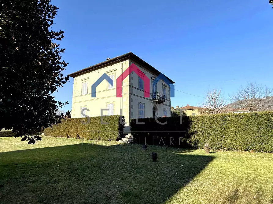 Immagine 10 di Villa in vendita  a Coreglia Antelminelli