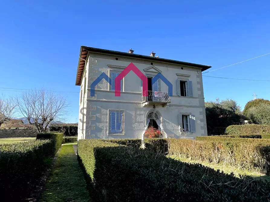 Immagine 3 di Villa in vendita  a Coreglia Antelminelli