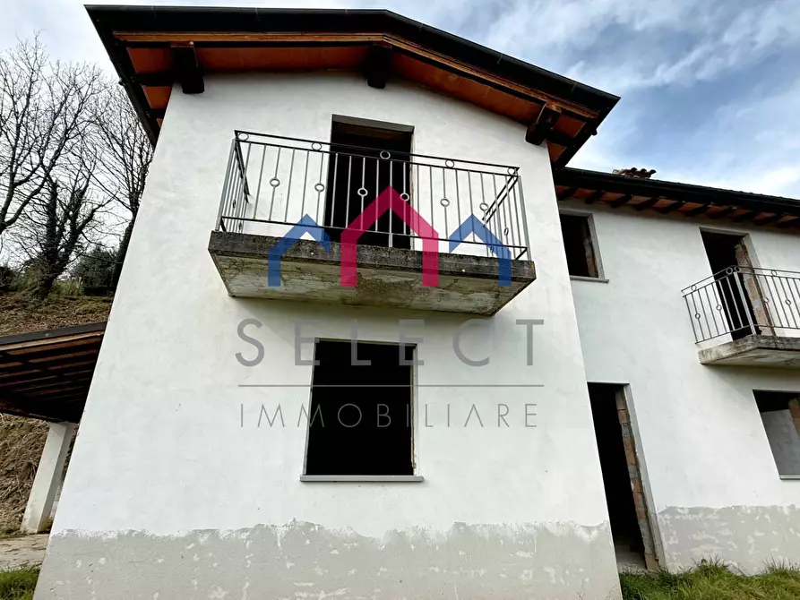 Immagine 32 di Villa in vendita  a Bagni Di Lucca