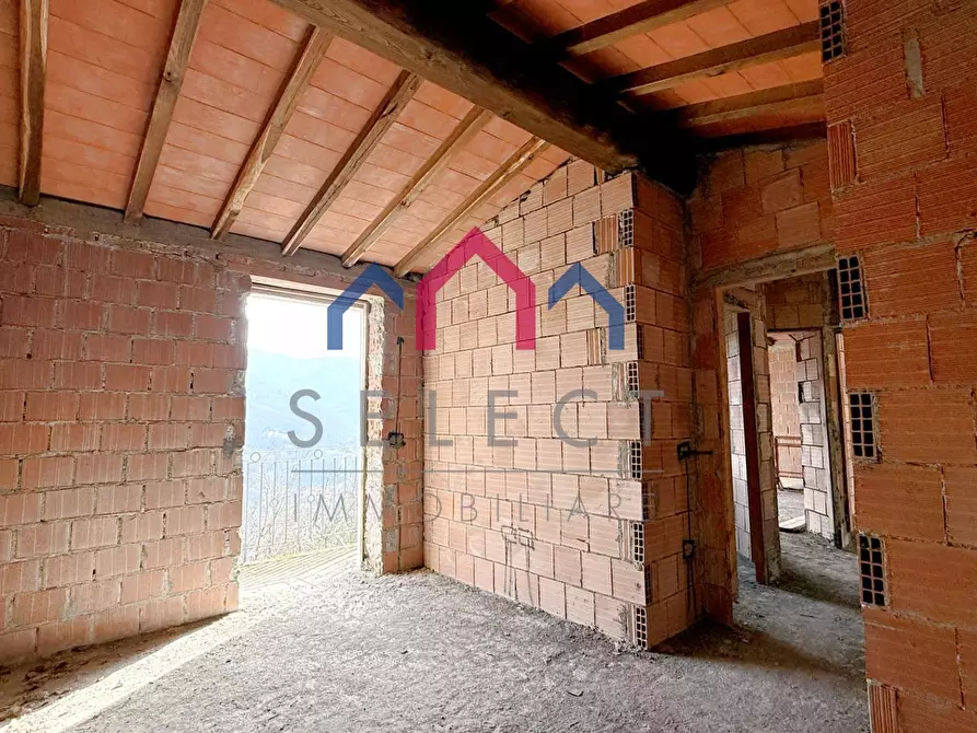 Immagine 30 di Villa in vendita  a Bagni Di Lucca