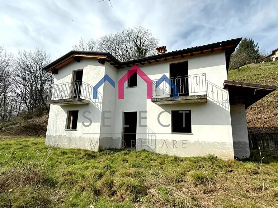 Immagine 35 di Villa in vendita  a Bagni Di Lucca