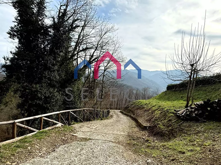 Immagine 4 di Villa in vendita  a Bagni Di Lucca