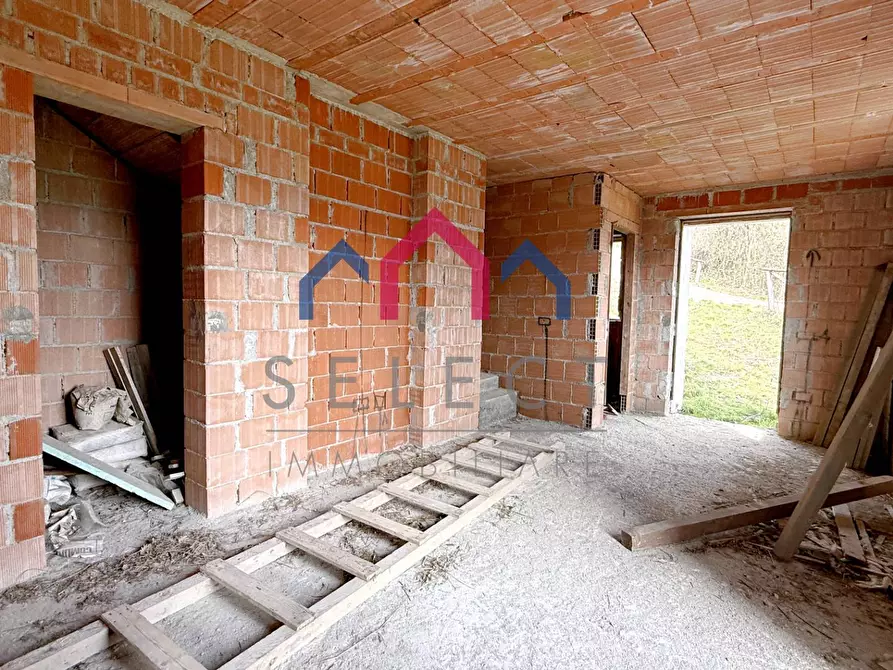 Immagine 11 di Villa in vendita  a Bagni Di Lucca