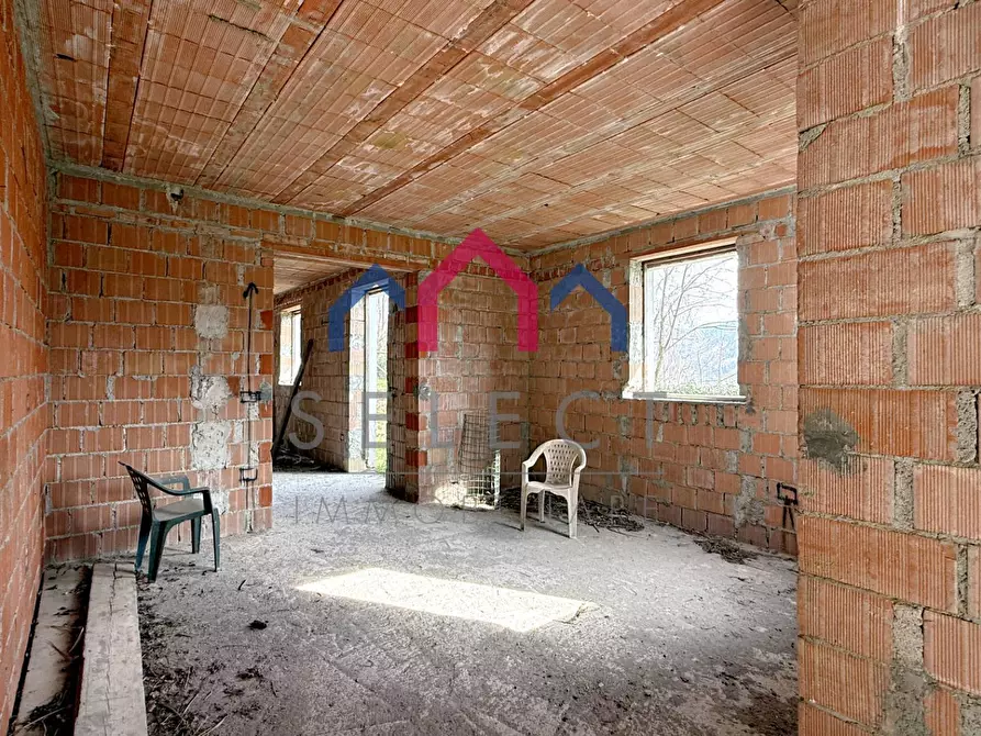 Immagine 9 di Villa in vendita  a Bagni Di Lucca