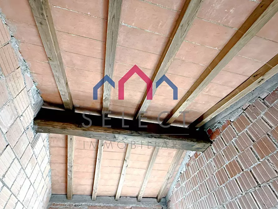 Immagine 16 di Villa in vendita  a Bagni Di Lucca