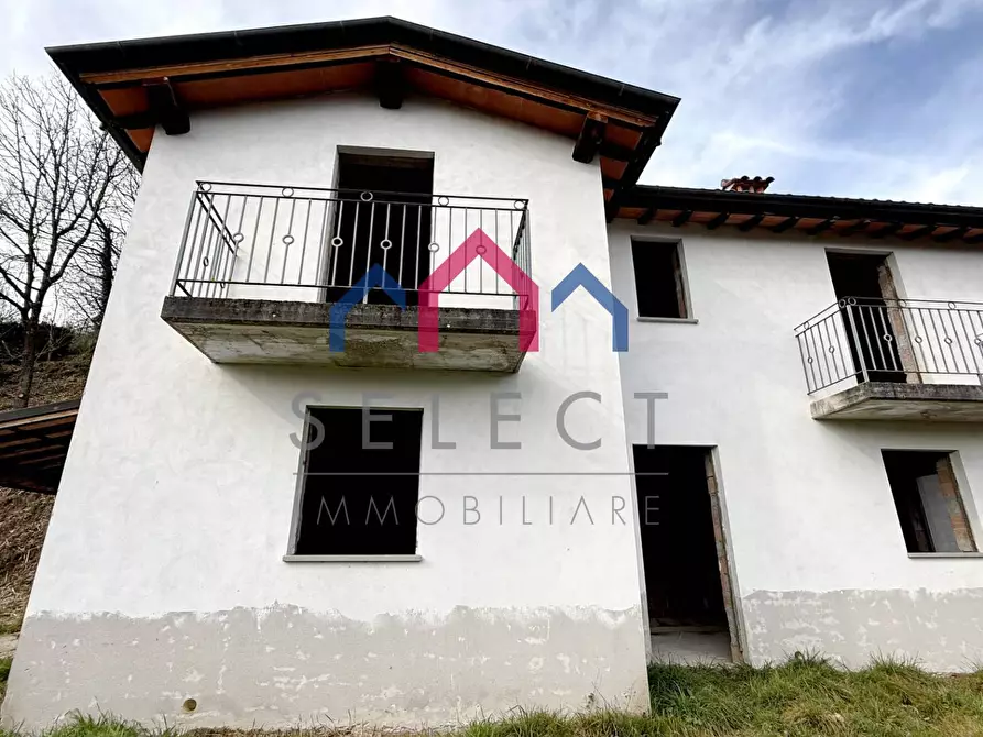 Immagine 33 di Villa in vendita  a Bagni Di Lucca