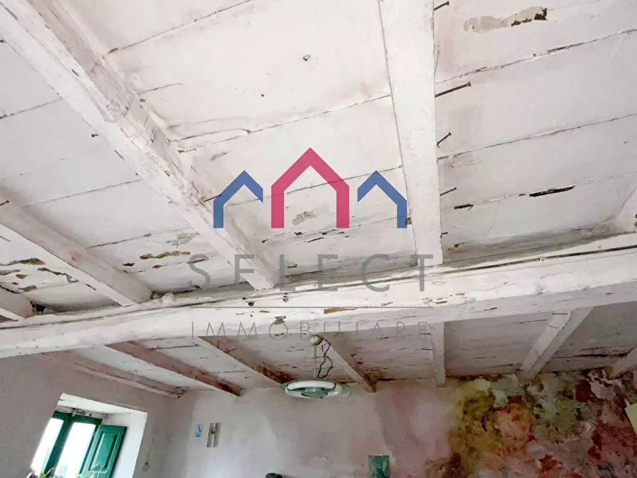 Immagine 19 di Rustico / casale in vendita  a Castelnuovo Di Garfagnana