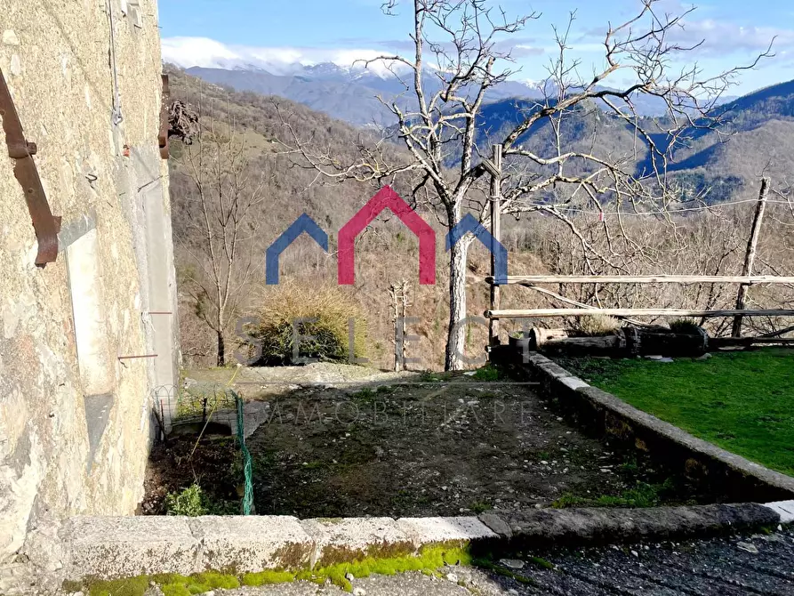 Immagine 12 di Rustico / casale in vendita  a Castelnuovo Di Garfagnana