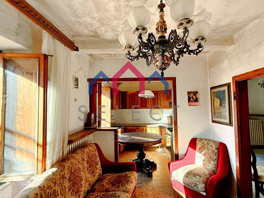 Immagine 16 di Casa semindipendente in vendita  a Bagni Di Lucca