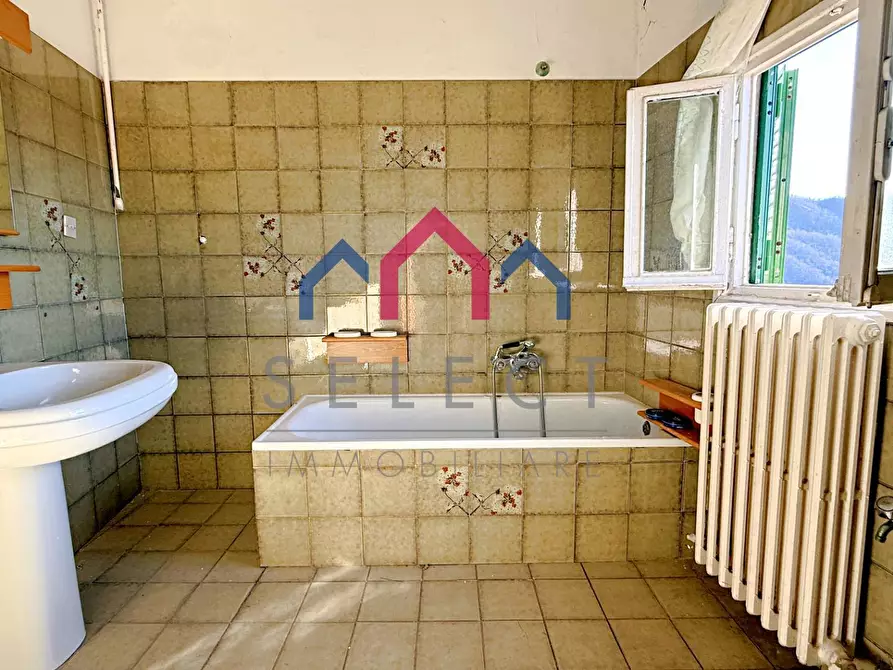 Immagine 35 di Casa semindipendente in vendita  a Bagni Di Lucca