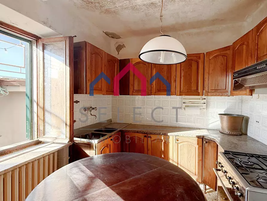 Immagine 19 di Casa semindipendente in vendita  a Bagni Di Lucca