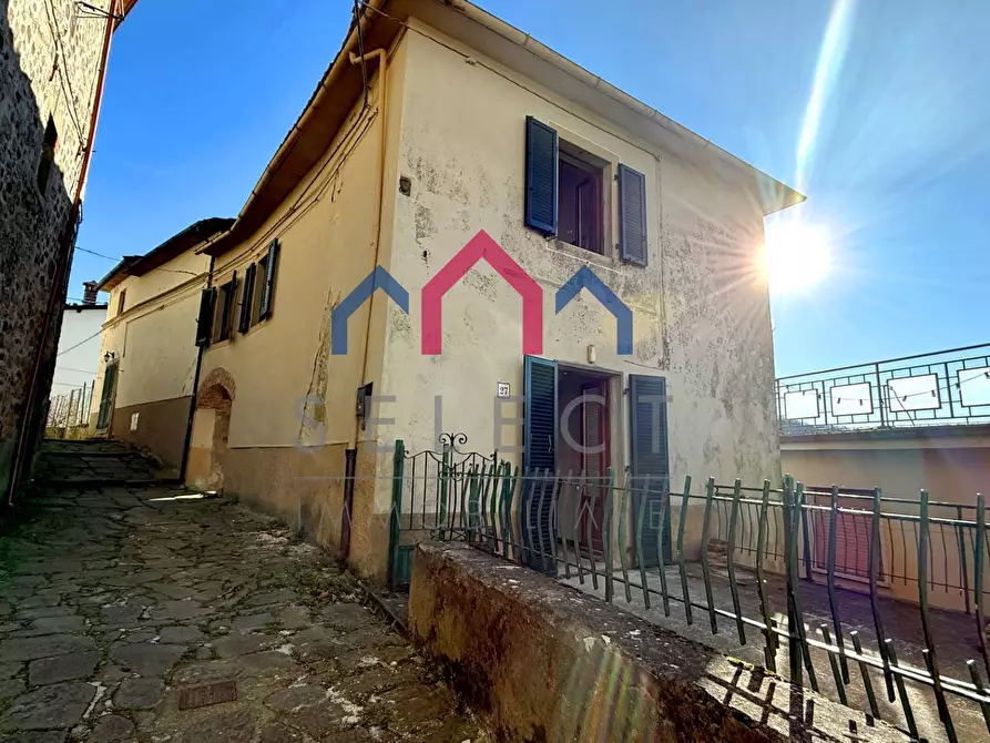 Immagine 4 di Casa semindipendente in vendita  a Bagni Di Lucca