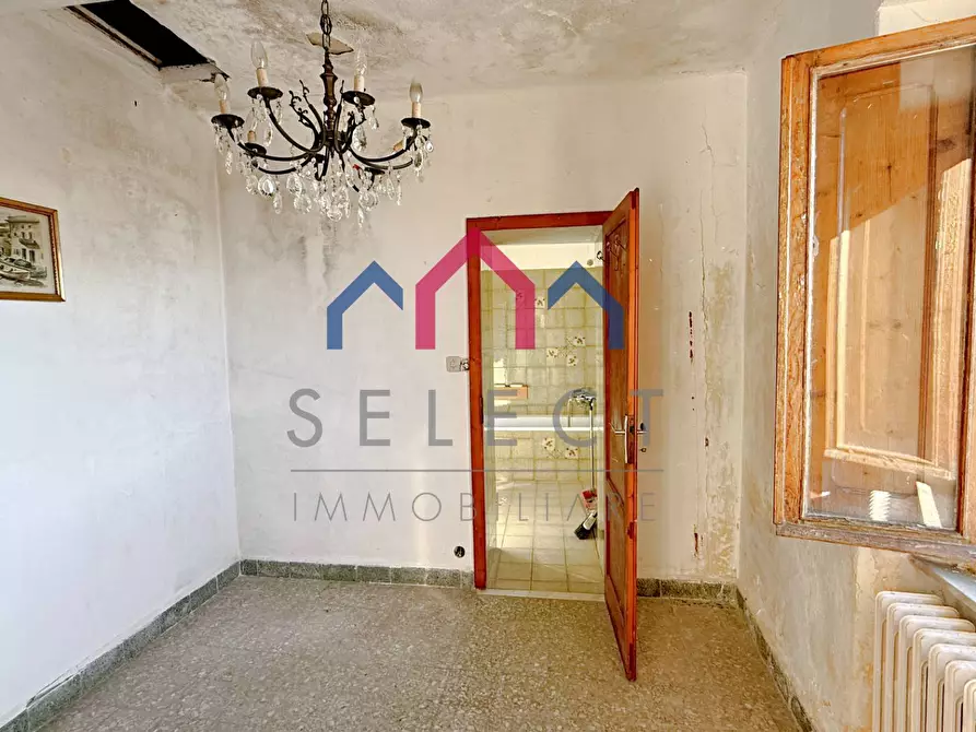 Immagine 33 di Casa semindipendente in vendita  a Bagni Di Lucca