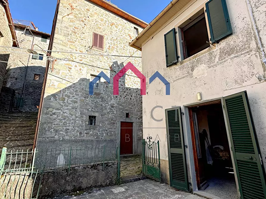 Immagine 8 di Casa semindipendente in vendita  a Bagni Di Lucca