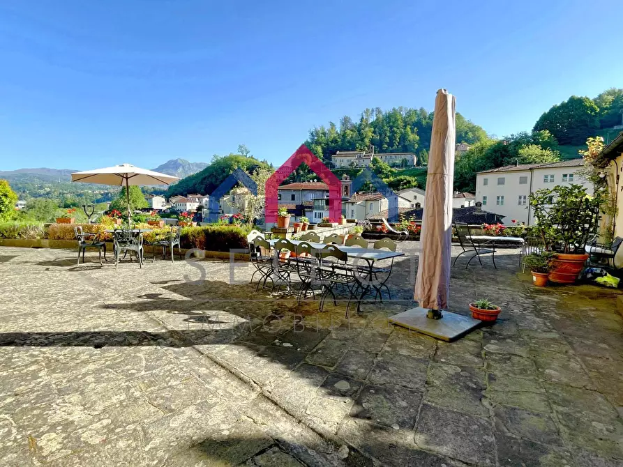 Immagine 42 di Appartamento in vendita  a Castelnuovo Di Garfagnana