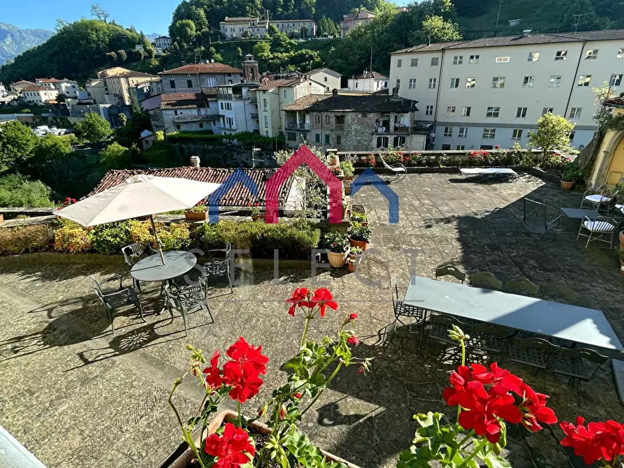Immagine 34 di Appartamento in vendita  a Castelnuovo Di Garfagnana