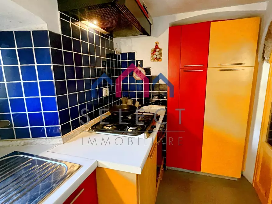 Immagine 33 di Appartamento in vendita  a Castelnuovo Di Garfagnana