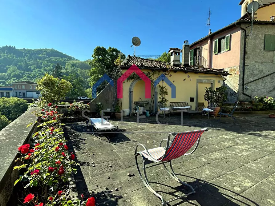 Immagine 53 di Appartamento in vendita  a Castelnuovo Di Garfagnana