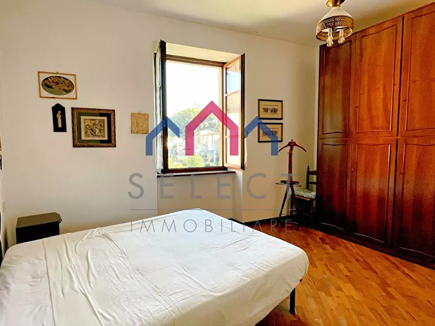 Immagine 24 di Appartamento in vendita  a Castelnuovo Di Garfagnana