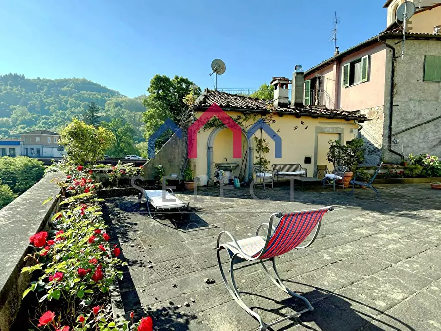 Immagine 49 di Appartamento in vendita  a Castelnuovo Di Garfagnana