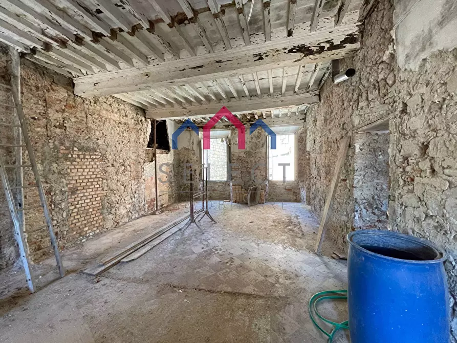 Immagine 23 di Palazzo in vendita  a Villa Basilica