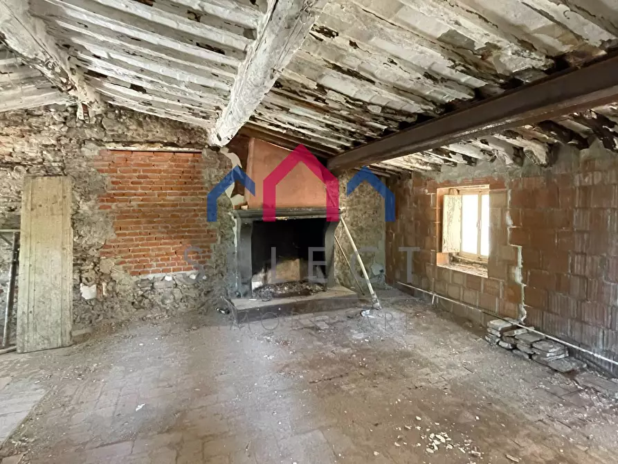 Immagine 12 di Palazzo in vendita  a Villa Basilica