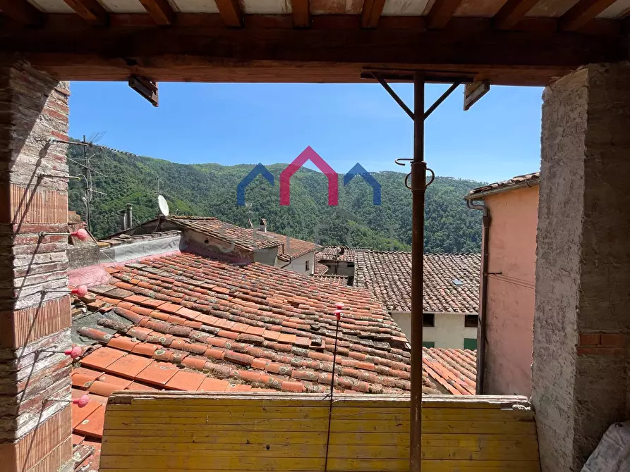 Immagine 27 di Palazzo in vendita  a Villa Basilica