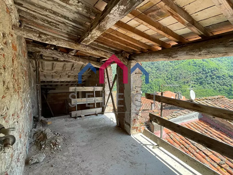 Immagine 15 di Palazzo in vendita  a Villa Basilica