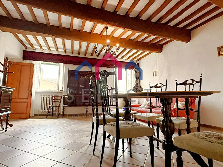 Immagine 1 di Casa semindipendente in vendita  a Villa Basilica