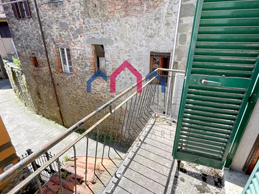 Immagine 35 di Palazzo in vendita  a Villa Basilica