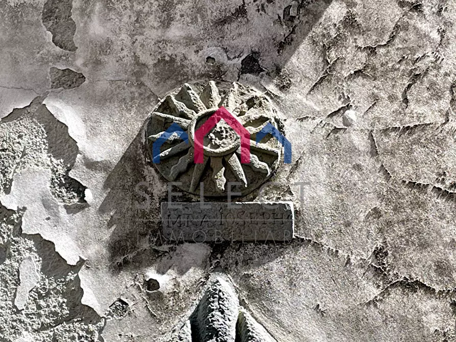 Immagine 2 di Palazzo in vendita  a Villa Basilica