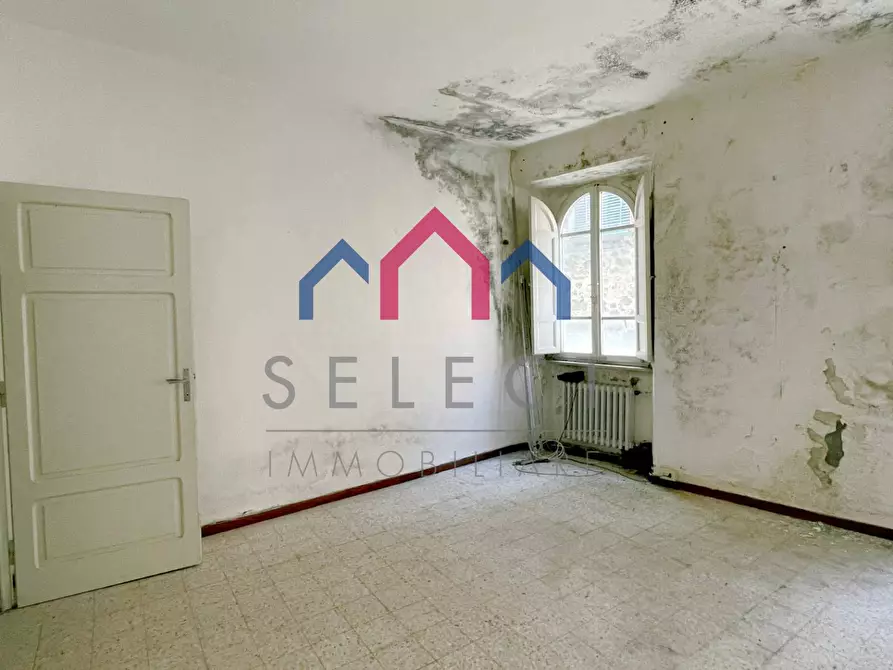 Immagine 26 di Palazzo in vendita  a Villa Basilica