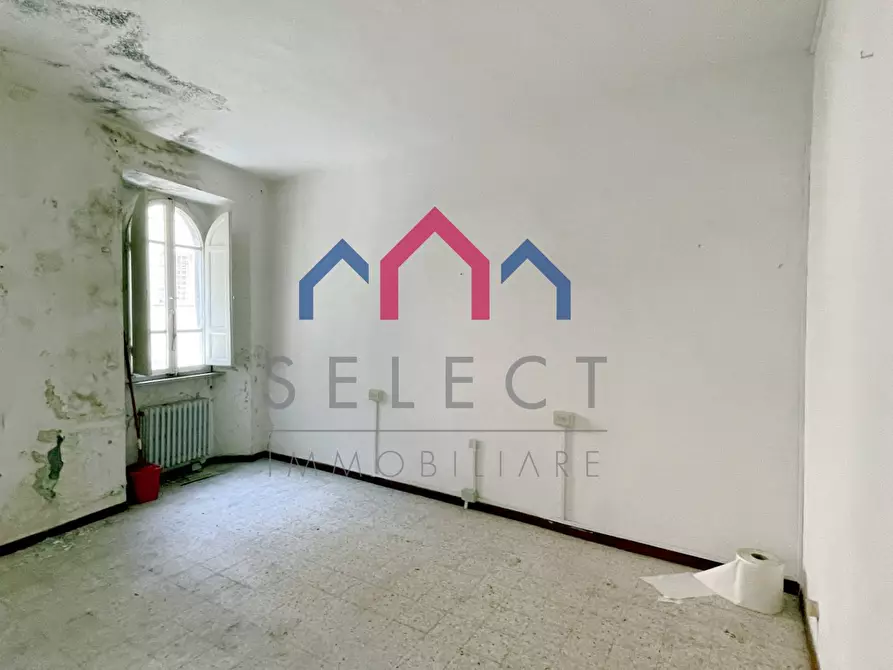 Immagine 23 di Palazzo in vendita  a Villa Basilica