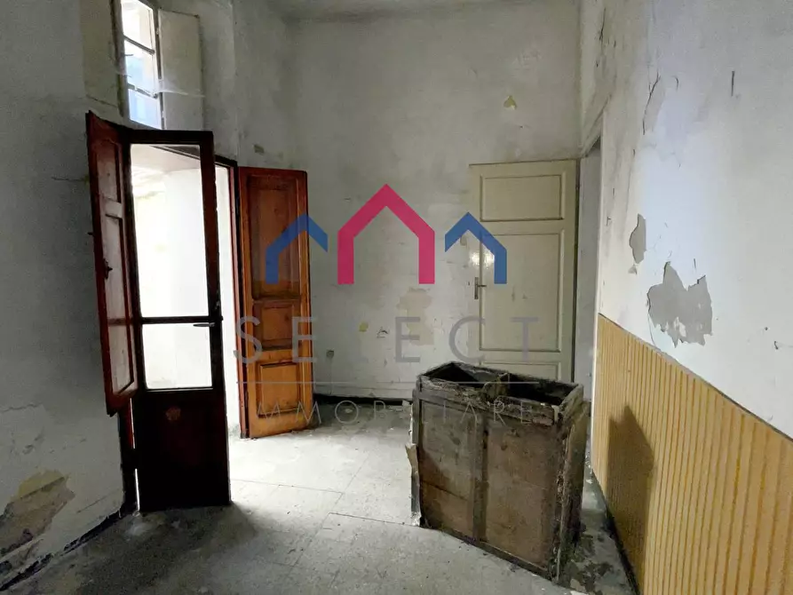 Immagine 43 di Palazzo in vendita  a Villa Basilica