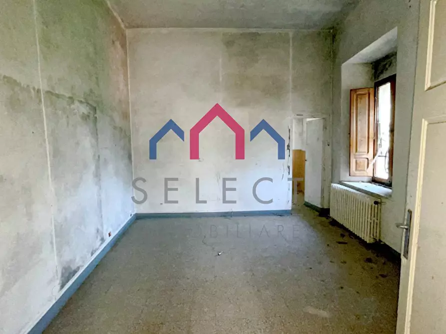Immagine 39 di Palazzo in vendita  a Villa Basilica