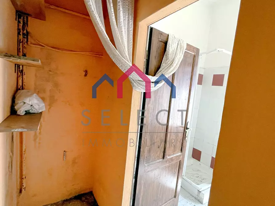 Immagine 22 di Palazzo in vendita  a Villa Basilica