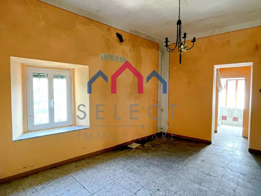 Immagine 13 di Palazzo in vendita  a Villa Basilica