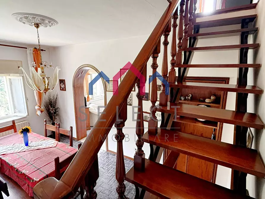 Immagine 17 di Casa semindipendente in vendita  a Villa Basilica