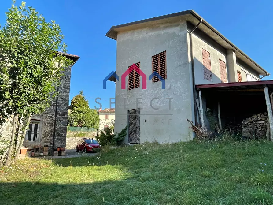 Immagine 86 di Villa in vendita  a Piazza Al Serchio