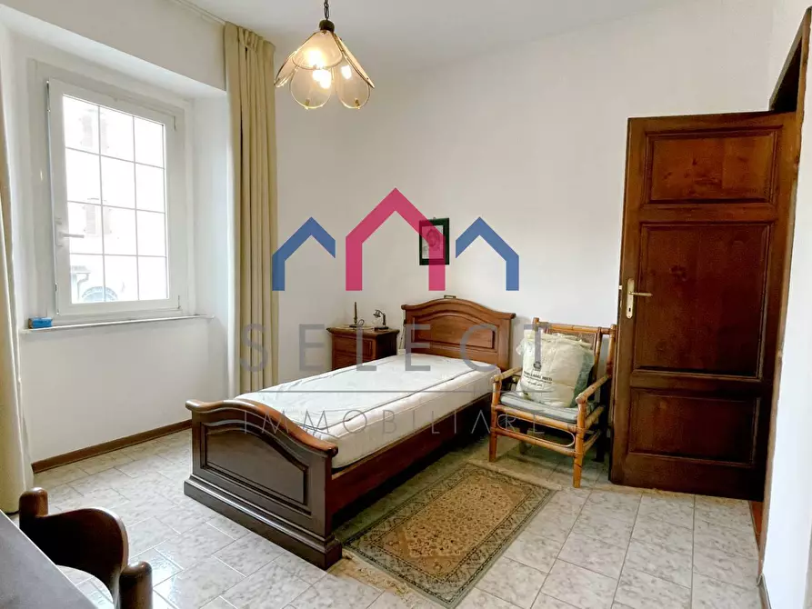 Immagine 28 di Villa in vendita  a Piazza Al Serchio