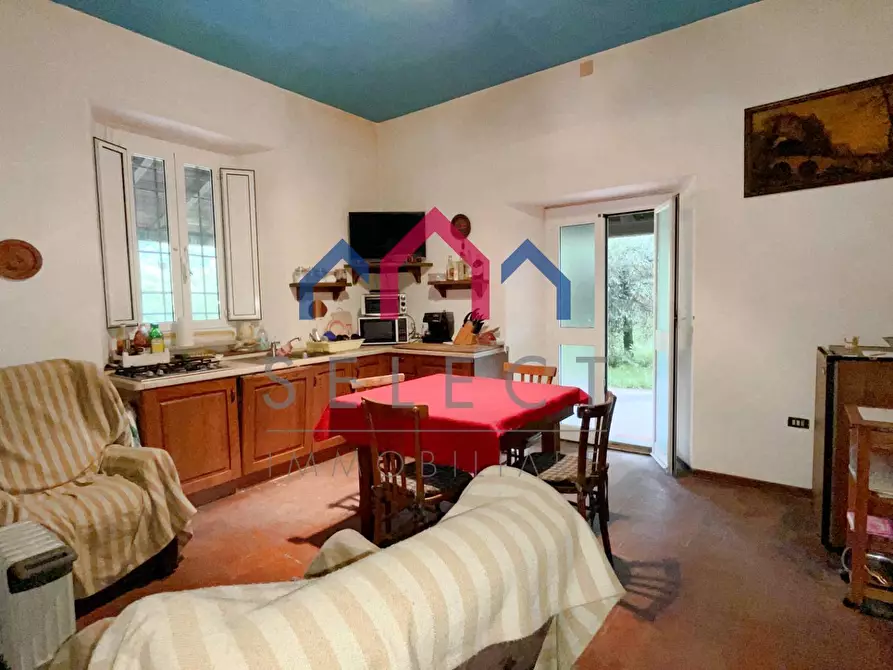 Immagine 10 di Villa in vendita  a Piazza Al Serchio