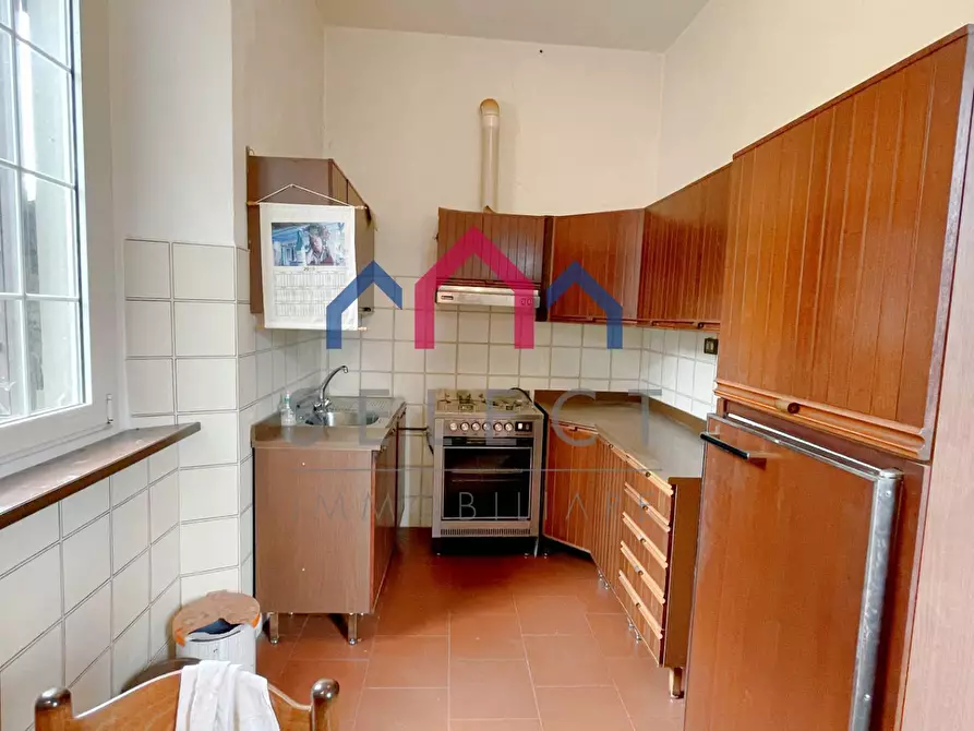 Immagine 22 di Villa in vendita  a Piazza Al Serchio