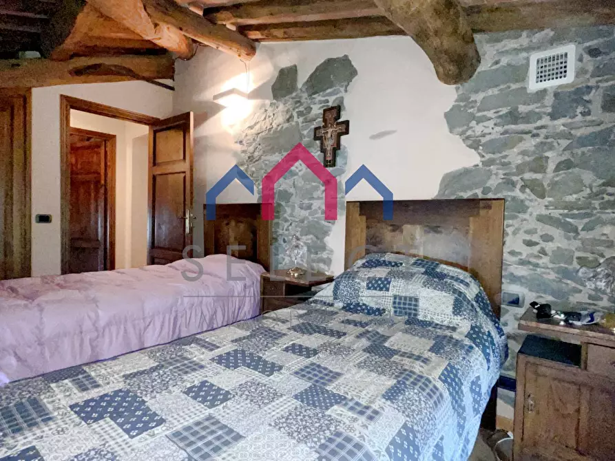 Immagine 55 di Villa in vendita  a Piazza Al Serchio