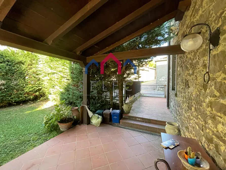 Immagine 74 di Villa in vendita  a Piazza Al Serchio